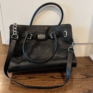 👗Michael Kors black purse